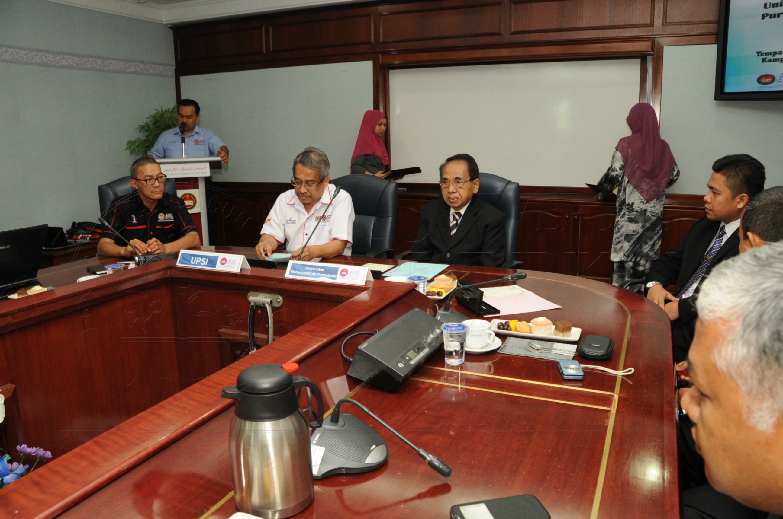 PRO16 6 Mou HAS 7859